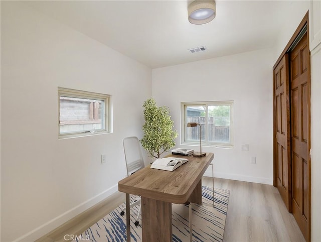 7562 Midfield Ave, Los Angeles, CA 90045 - photo 12