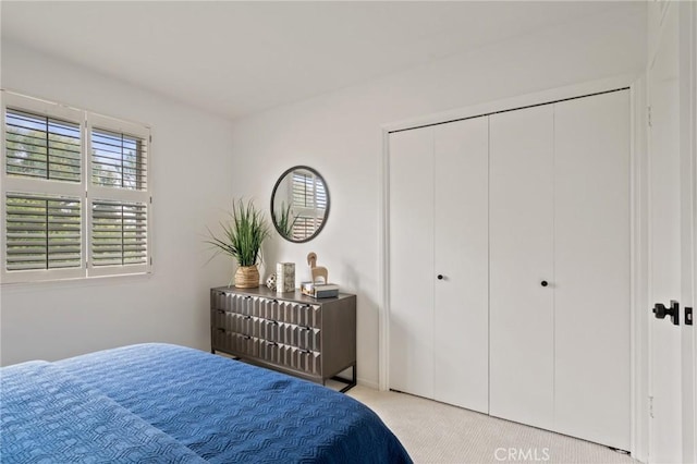 4947 Blackhorse Rd, Rancho Palos Verdes, CA 90275 - carpeted bedroom featuring a closet