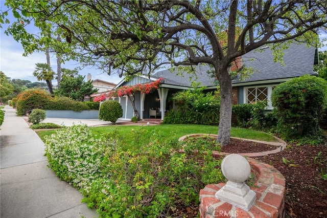 4947 Blackhorse Rd, Rancho Palos Verdes, CA 90275 - view of front of home featuring a shingled roof and a front lawn