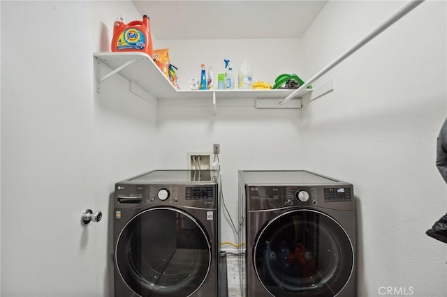 293 Belize Way, Oceanside, CA 92057 - washroom featuring washing machine and clothes dryer