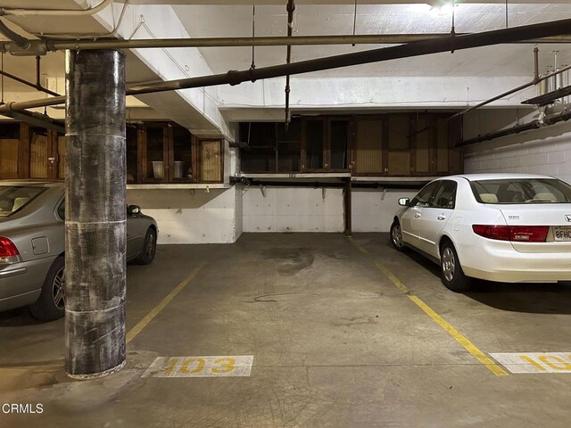 1000 Cordova St Unit 103, Pasadena, CA 91106 - view of parking garage
