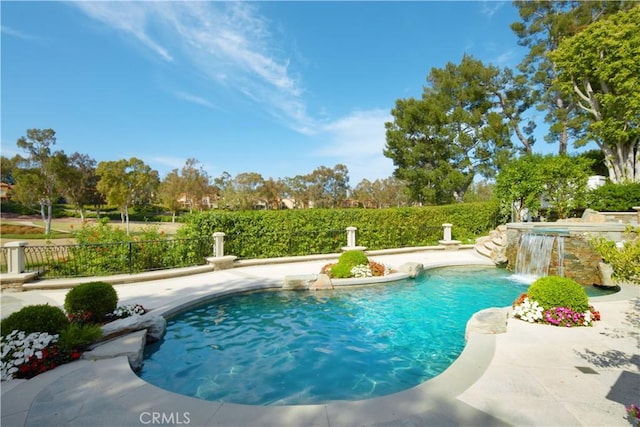 2 Royal Saint George Rd, Newport Beach, CA 92660 - view of pool