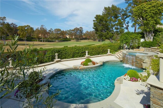 2 Royal Saint George Rd, Newport Beach, CA 92660 - outdoor pool with an in-ground hot tub