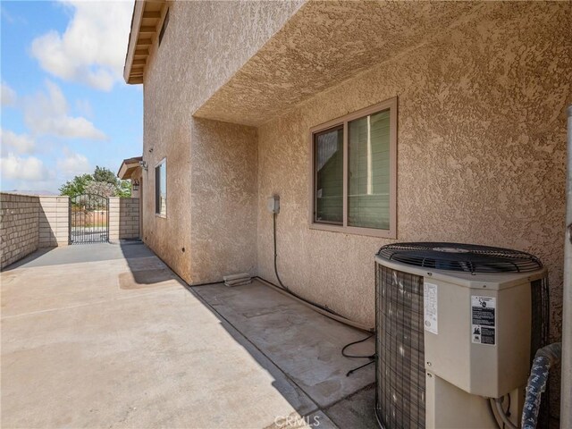 12596 Whispering Springs Rd, Victorville, CA 92395 - photo 36