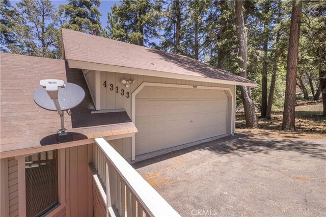43133 Moonridge Rd, Big Bear, CA 92315 - view of garage