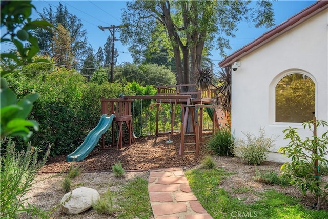 1247 Journeys End Dr, La Canada Flintridge, CA 91011 - view of play area