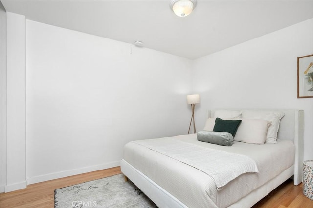 1247 Journeys End Dr, La Canada Flintridge, CA 91011 - bedroom featuring wood finished floors and baseboards
