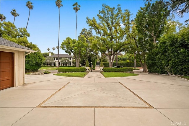 325 W Bellevue Dr, Pasadena, CA 91105 - view of home's community