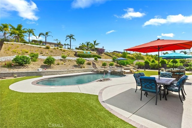 14160 Vai Brothers Dr, Rancho Cucamonga, CA 91739 - swimming pool featuring a patio, a yard, and outdoor dining space
