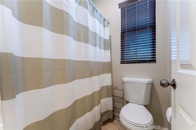 12178 Scenic Vw, Riverside, CA 92505 - bathroom with toilet and curtained shower
