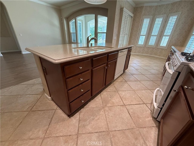 24212 Nobe St, Corona, CA 92883 - kitchen featuring a sink, wallpapered walls, arched walkways, dishwasher, and crown molding