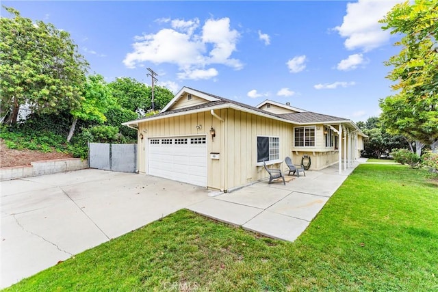 9818 Capulet Ave, Whittier, CA 90603 - garage featuring driveway