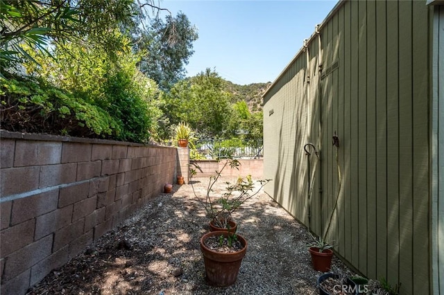 1560 Sheridan, Glendale, CA 91206 - view of yard