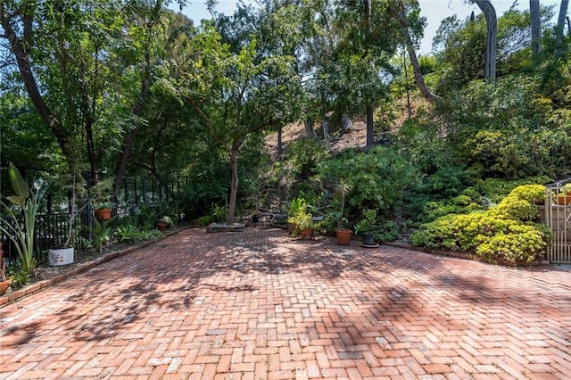 1560 Sheridan, Glendale, CA 91206 - view of patio / terrace
