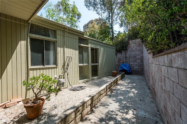 1560 Sheridan, Glendale, CA 91206 - view of side of property featuring a patio