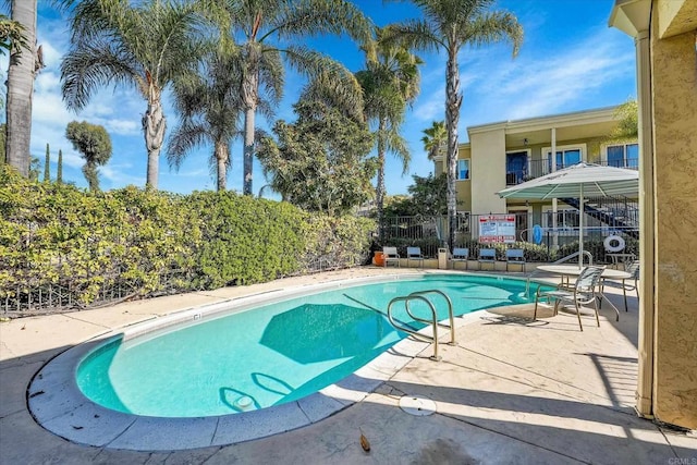 12719 Robison Blvd Unit 18, Poway, CA 92064 - community pool with a patio area