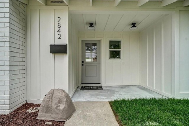 2842 E Virginia Ave, Anaheim, CA 92806 - doorway to property with board and batten siding