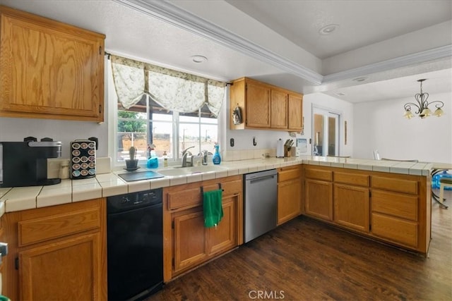 22025 Del Oro Rd, Apple Valley, CA 92308 - kitchen with stainless steel dishwasher, a peninsula, a sink, dark wood finished floors, and a chandelier