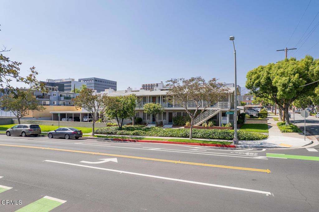 999 Cordova St, Pasadena, CA 91106 - photo 1