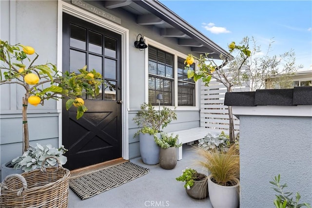 304 Dahlia Pl, Corona Del Mar, CA 92625 - view of exterior entry featuring stucco siding