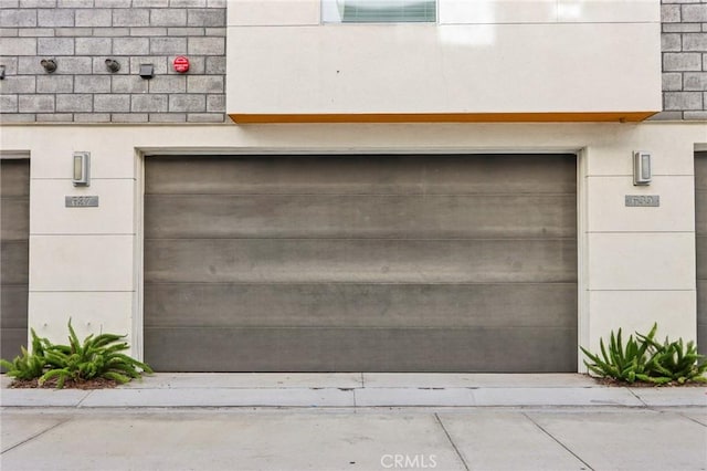 639 Channel Way, Costa Mesa, CA 92627 - view of garage