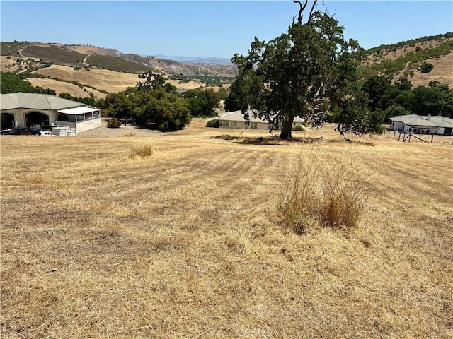 9886 Steelhead Rd, Paso Robles, CA 93446 - photo 4