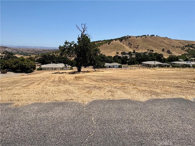 9886 Steelhead Rd, Paso Robles, CA 93446 - photo 7