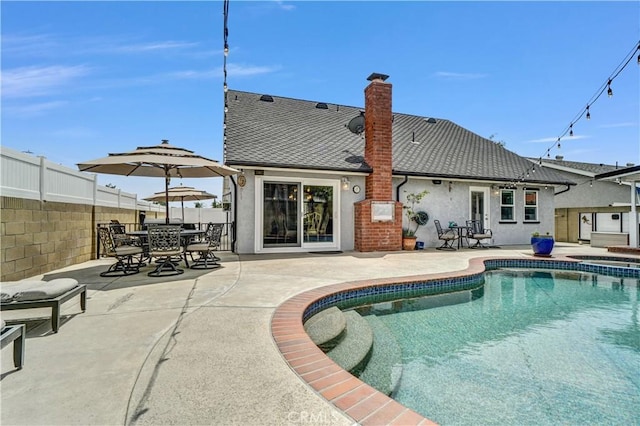 631 Holmes Ave, Placentia, CA 92870 - view of swimming pool with a patio and outdoor dining space