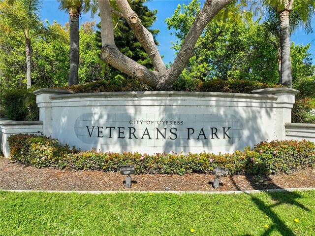 4583 Tuscani Dr, Cypress, CA 90630 - view of community sign