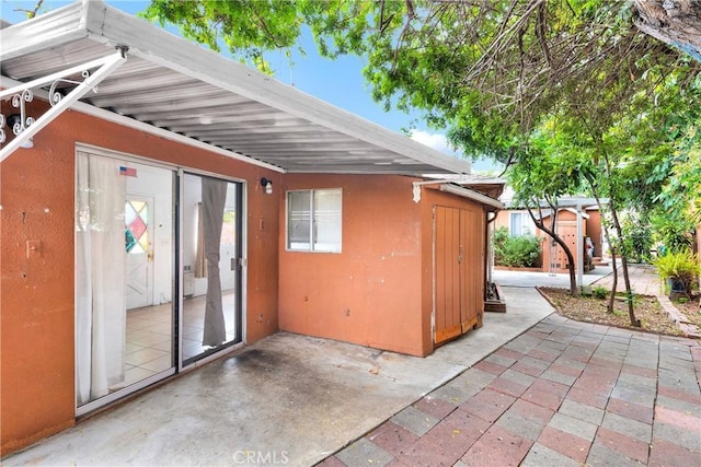 470 E Home St, Long Beach, CA 90805 - view of patio / terrace