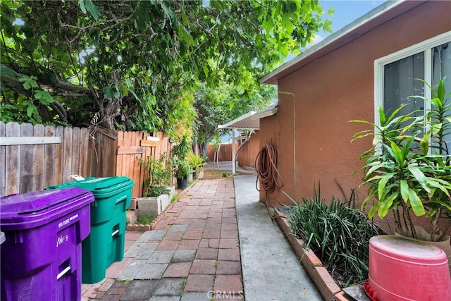 470 E Home St, Long Beach, CA 90805 - fenced backyard with a patio