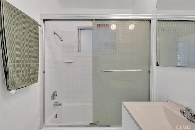 470 E Home St, Long Beach, CA 90805 - bathroom with enclosed tub / shower combo and vanity