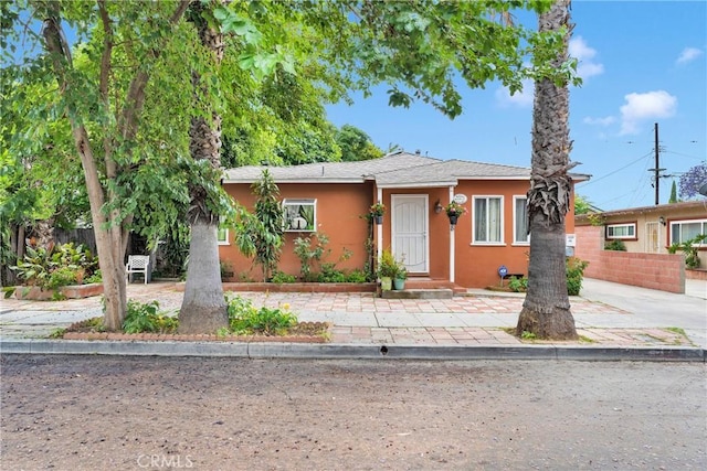 470 E Home St, Long Beach, CA 90805 - view of front facade featuring stucco siding
