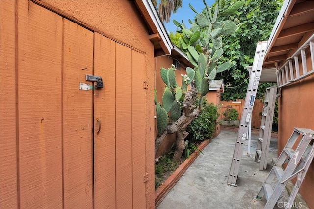 470 E Home St, Long Beach, CA 90805 - exterior view