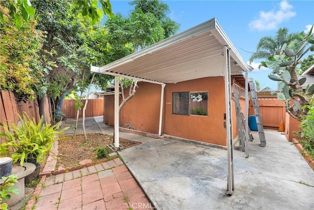 470 E Home St, Long Beach, CA 90805 - fenced backyard with a patio