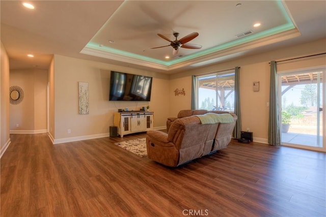 2381 Clearview Dr, Paradise, CA 95969 - living area with a tray ceiling, a ceiling fan, wood finished floors, healthy amount of natural light, and recessed lighting