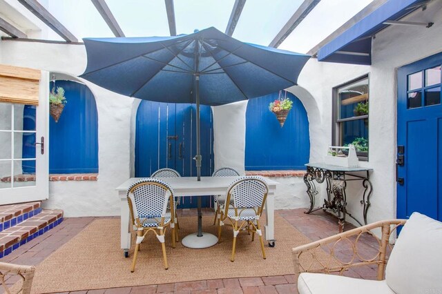 1008 S Ditmar St, Oceanside, CA 92054 - view of patio featuring outdoor dining area