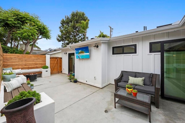 1125 Arcadia Rd, Encinitas, CA 92024 - view of patio featuring an outdoor hangout area
