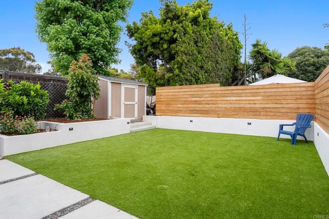 1125 Arcadia Rd, Encinitas, CA 92024 - fenced backyard with a storage unit