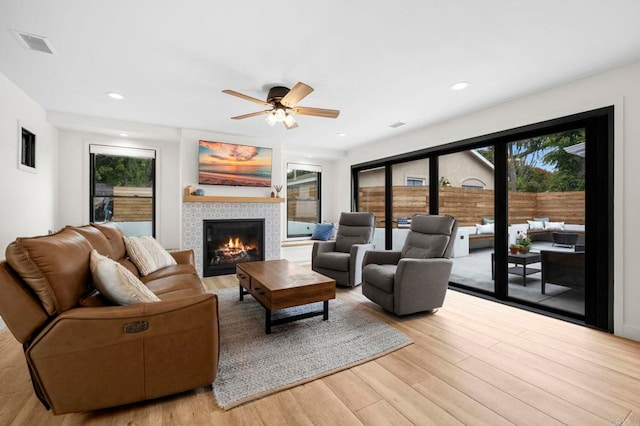 1125 Arcadia Rd, Encinitas, CA 92024 - living area featuring wood finished floors, healthy amount of natural light, ceiling fan, and recessed lighting