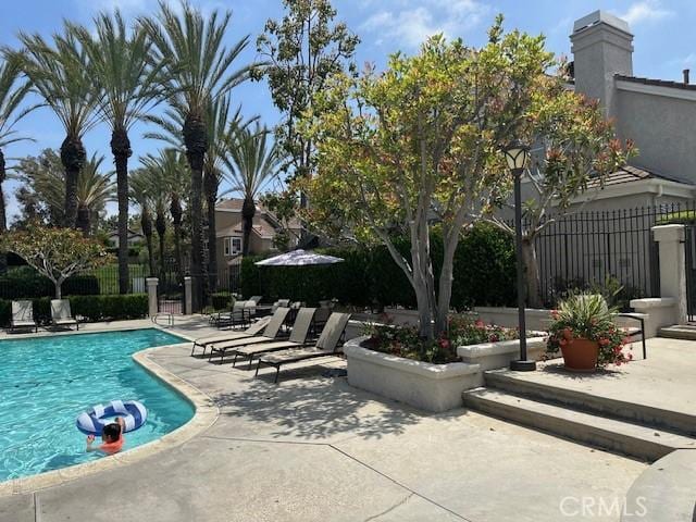 25055 Calle Playa Unit F, Laguna Niguel, CA 92677 - community pool with a patio