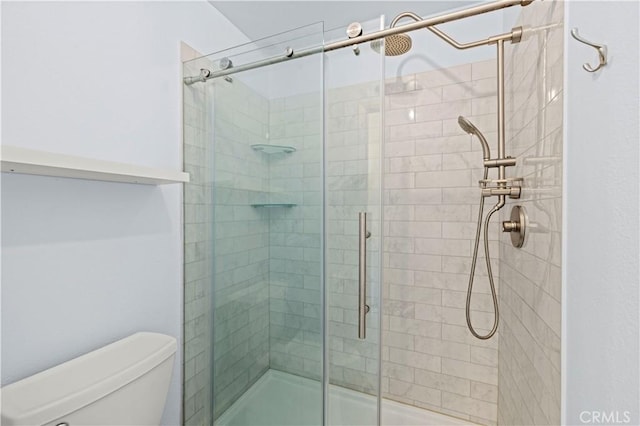 26904 Flo Ln Unit 456, Canyon Country, CA 91351 - full bath featuring a shower stall and toilet