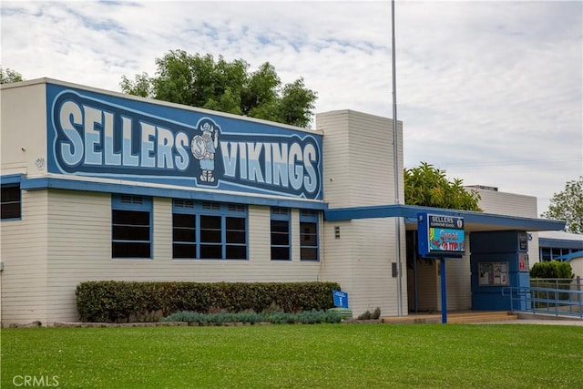572 Willowgrove Ave, Glendora, CA 91741 - view of commercial location