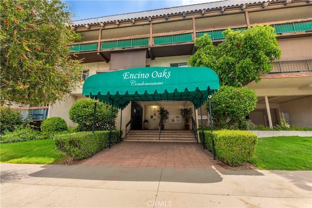 5460 White Oak Ave Unit E339, Encino, CA 91316 - view of building exterior
