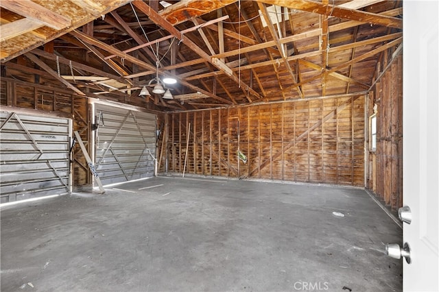 401 Cypress St, Bakersfield, CA 93304 - view of garage