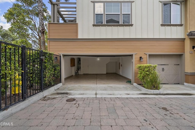 1542 Windshore Way, Oxnard, CA 93035 - garage featuring driveway