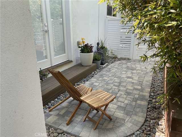 16827 Bircher St, Granada Hills, CA 91344 - view of patio / terrace