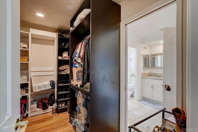 24920 Via Lopez Ct, Ramona, CA 92065 - spacious closet featuring a sink
