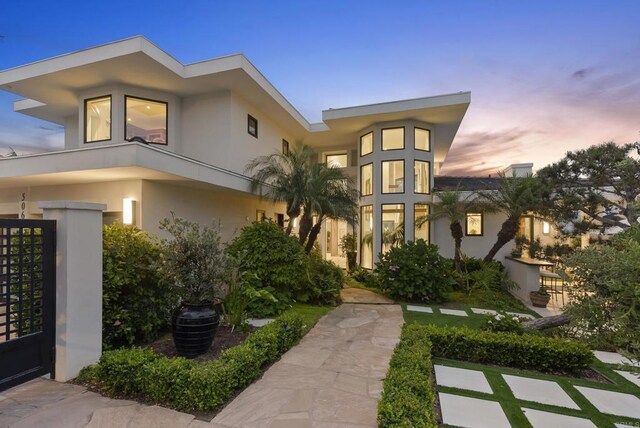 5067 Shore Dr, Carlsbad, CA 92008 - contemporary home with stucco siding
