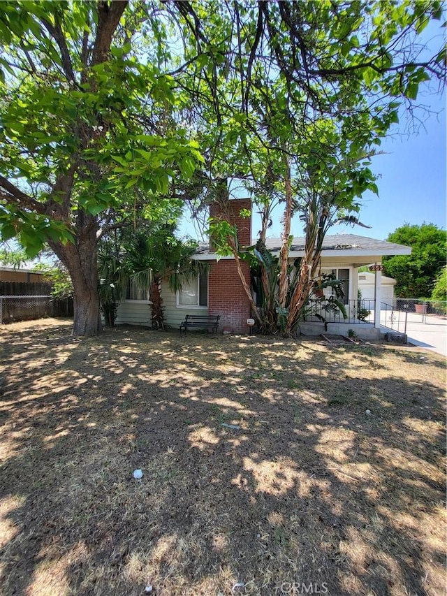 253 S Franklin St, Hemet, CA 92543 - view of front of house featuring brick siding